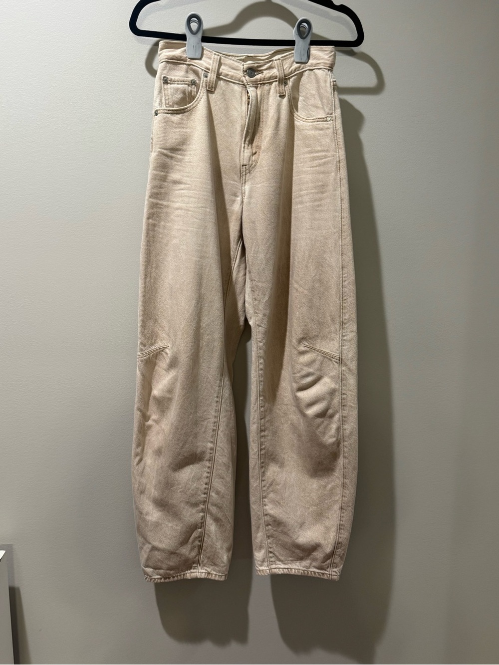 Levi's Cinch Barrel Jeans High Rise Wide Curved Leg Tan Beige Denim Size 25
